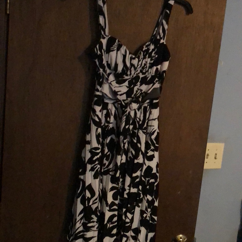 Cute black and white dress